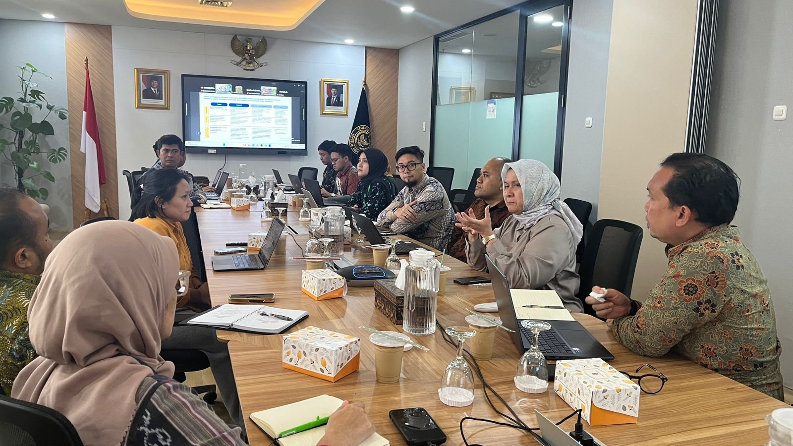 Laporan Rapat Pembahasan Usulan Pinjaman dan Hibah Luar Negeri (PHLN) untuk Program SQTDP Komponen 4